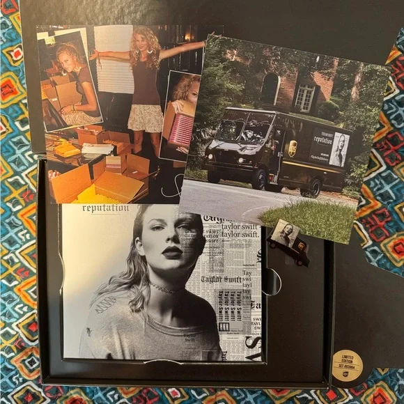 Taylor Swift Reputation UPS Truck Box Set - Picture 4 of 5